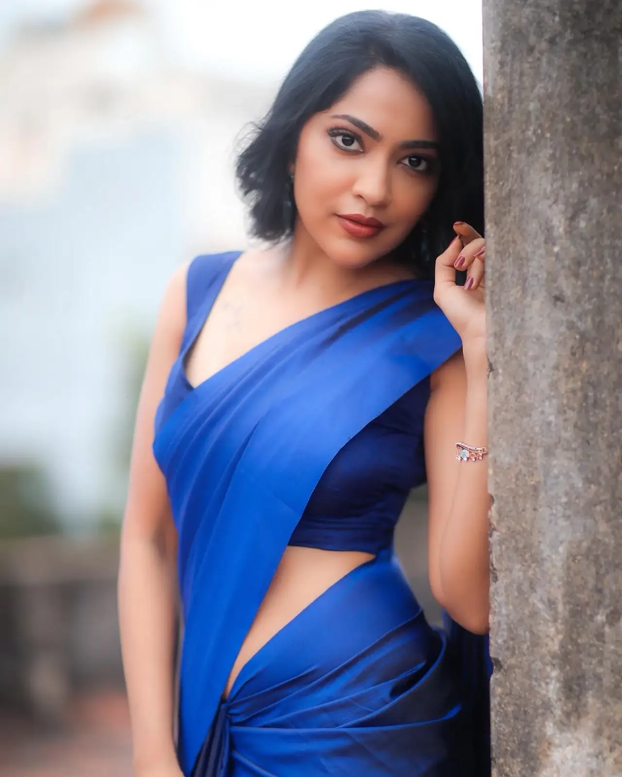 TV Actress Ramya Subramanian In Sleeveless Blue Saree